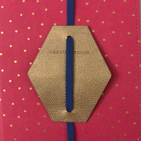 👌🎁STOCKING STUFFER! Nanette Lapore“Cable-Wraps” - Picture 2 of 8